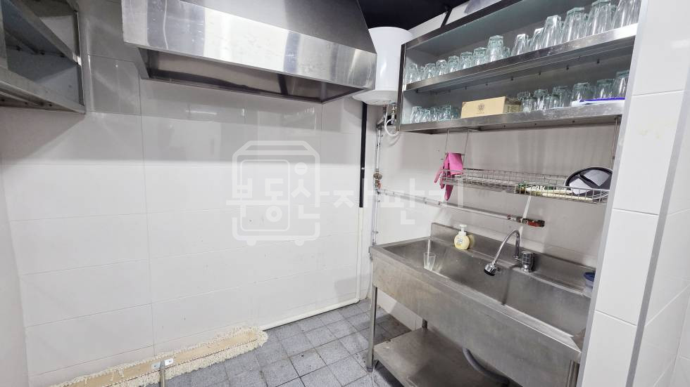 서울 강남구 대치동 무권리, 삼성역 도보 6분, 역세권, 지하2층 임대 월세 매물번호 35297 사진 15