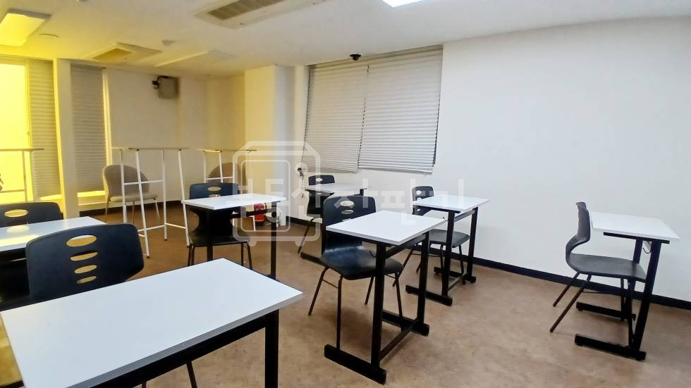 서울 강남구 대치동 한티역 6분, 역세권, 4층 임대 월세 매물번호 35321 사진 3