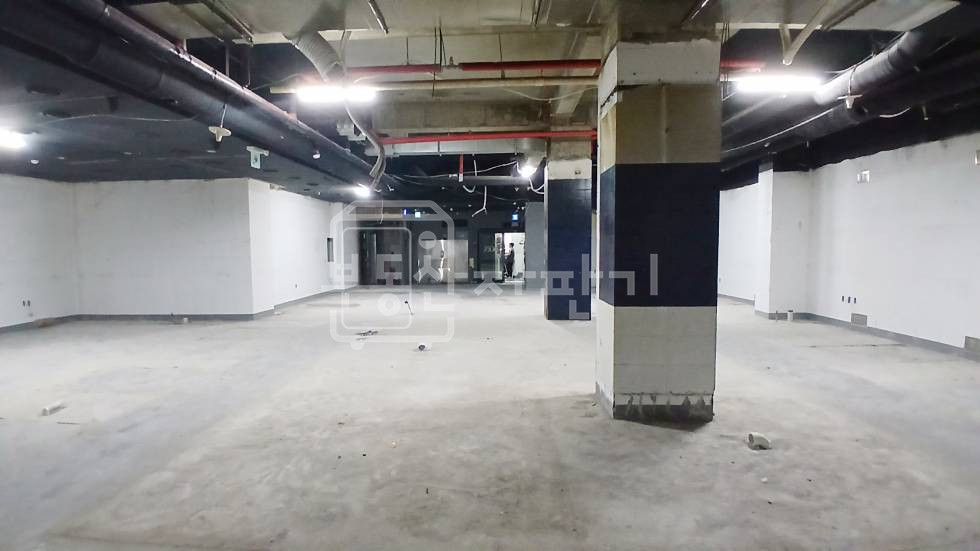 서울 서초구 서초동 무권리, 강남역 2분, 초역세권, 지하1층 임대 월세 매물번호 13781 사진 5