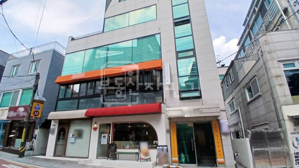 서울 강남구 도곡동 무권리, 양재역 4분, 역세권, 지하1 층 임대 월세 매물번호 35452 사진 1