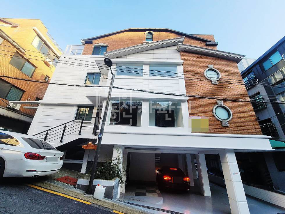 서울 강남구 역삼동 선정릉역 8분, 역세권, 리모델링 건물 1층 임대 월세 매물번호 26612 사진 1