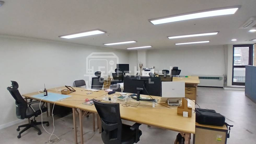 서울 강남구 논현동 무권리, 신논현역 4분, 역세권, 6층 임대 월세 매물번호 35487 사진 2