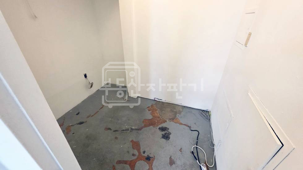 서울 강남구 논현동 무권리, 강남구청역 5분, 역세권, 4층 임대 월세 매물번호 35513 사진 10