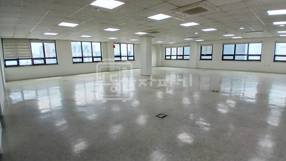 서울 강남구 논현동 무권리, 학동역 4분, 역세권, 5층 임대 월세 매물번호 35510 사진 1