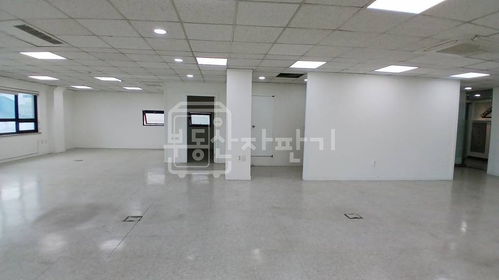 서울 강남구 논현동 무권리, 학동역 4분, 역세권, 5층 임대 월세 매물번호 35510 사진 3