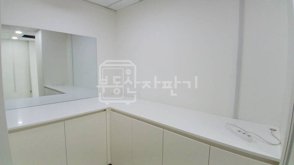 서울 강남구 논현동 무권리, 학동역 4분, 역세권, 5층 임대 월세 매물번호 35510 사진 6