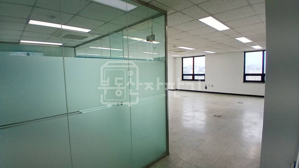 서울 강남구 논현동 무권리, 학동역 4분, 역세권, 7층 임대 월세 매물번호 35509 사진 3