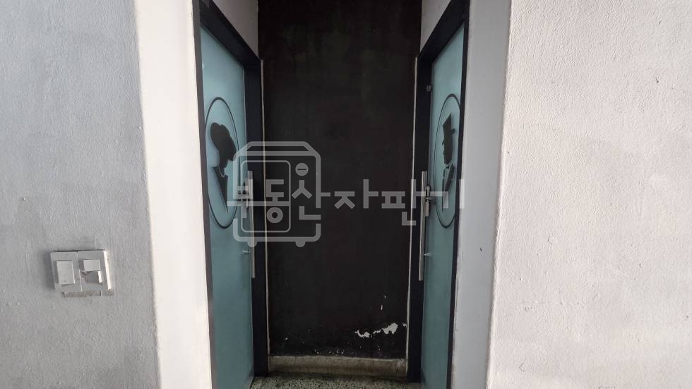 서울 서초구 서초동 남부터미널역 도보 1분 초역세권, 1층 임대 월세 매물번호 35456 사진 6