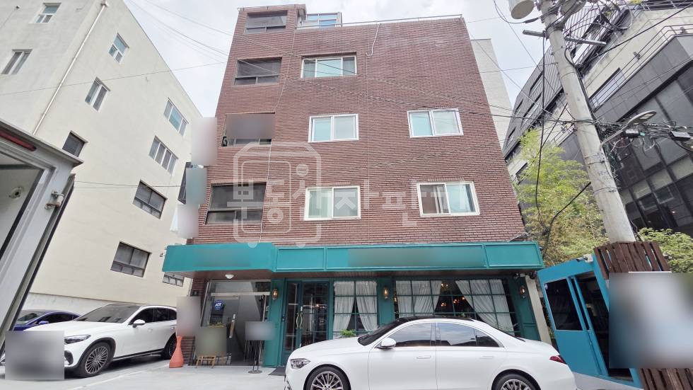 서울 서초구 반포동 무권리, 서래마을카페거리 인근 도보, 지하 1층 임대 월세 매물번호 35339 사진 1