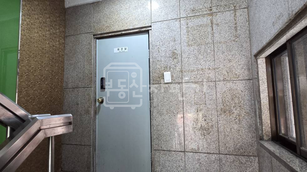 서울 서초구 반포동 무권리, 신논현역 도보 4분 역세권, 1층 임대 월세 매물번호 35346 사진 4