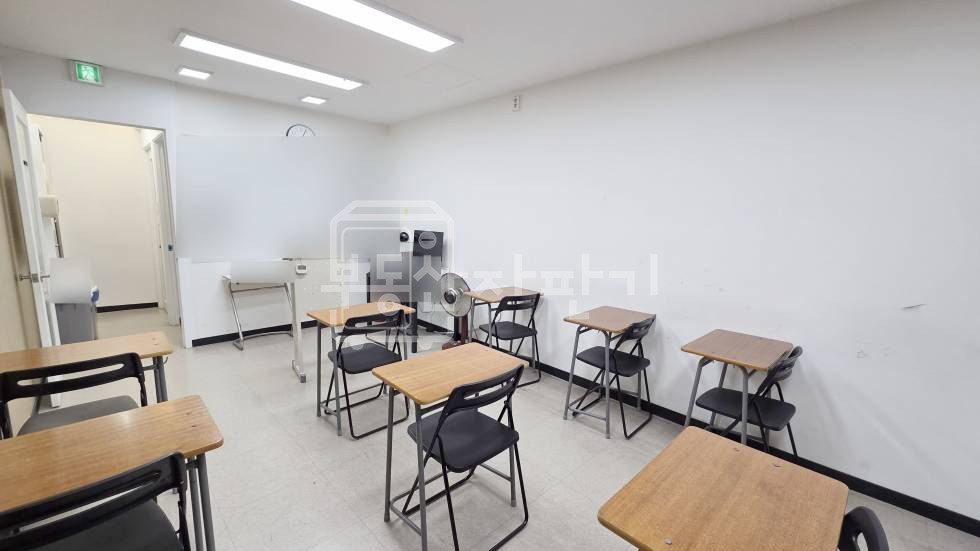 서울 서초구 반포동 반포레미안아이파크아파트 인근, 1층 임대 월세 매물번호 35349 사진 3