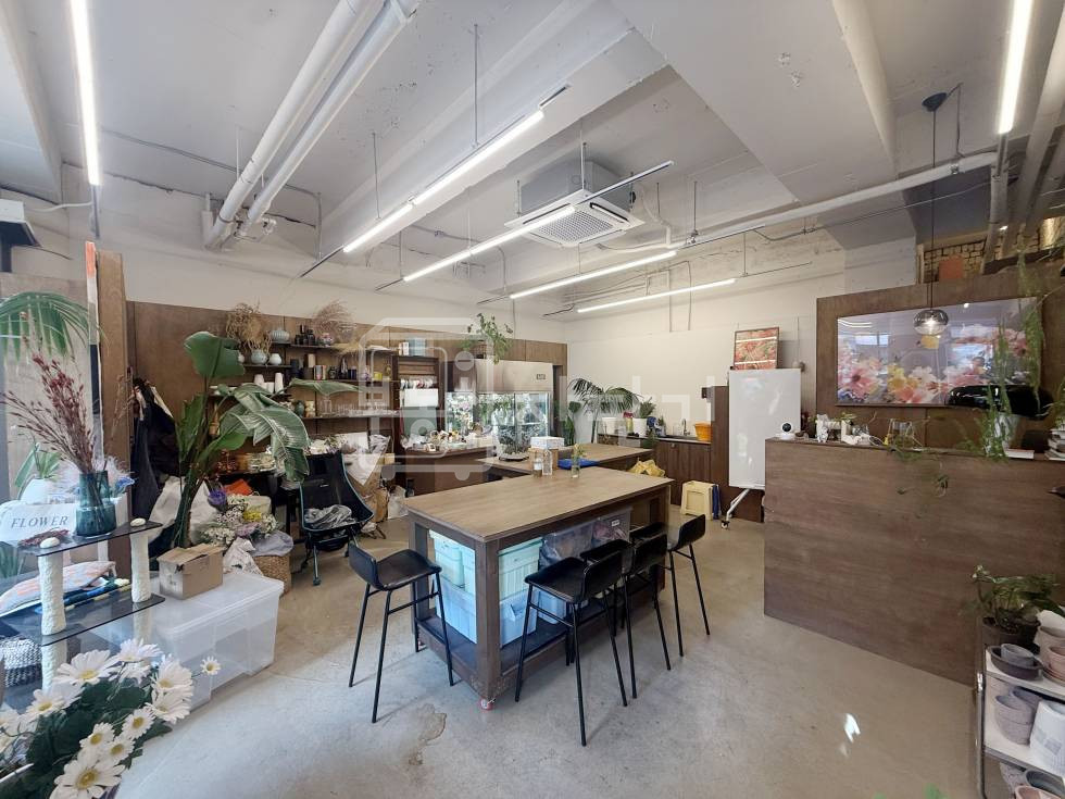 서울 강남구 신사동 무권리, 압구정역 6분, 역세권, 이면도로, 코너 건물 1층 임대 월세 매물번호 33579 사진 7