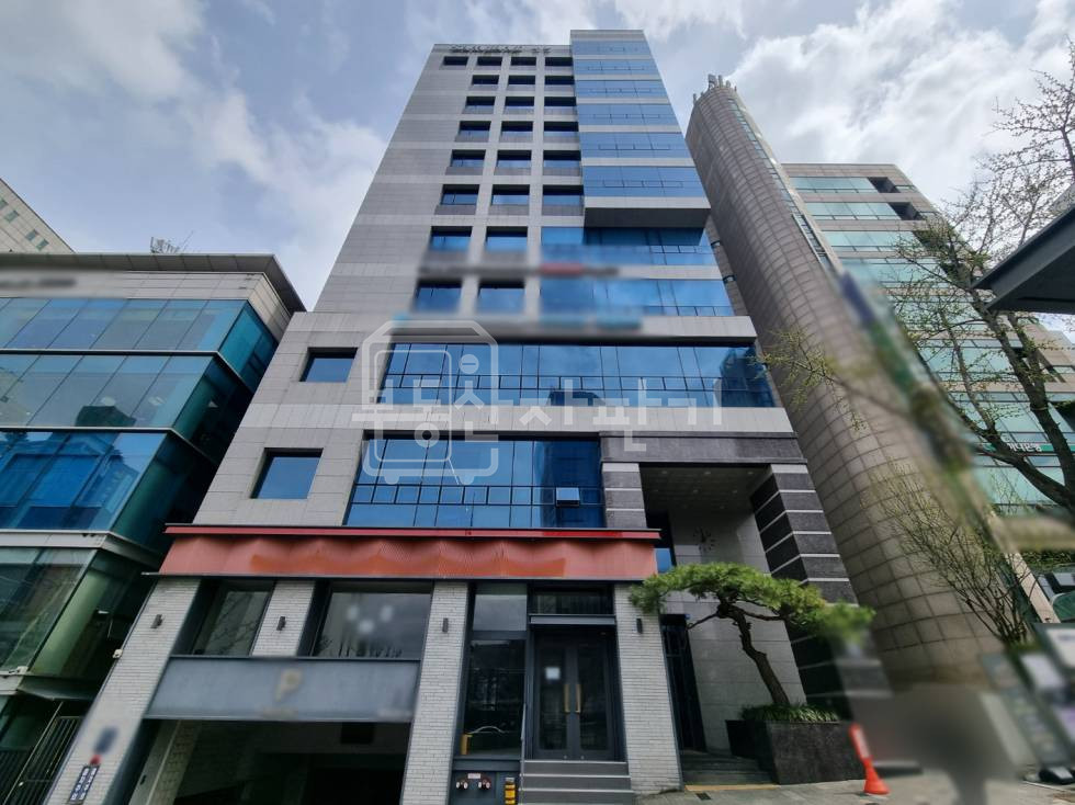 서울 강남구 청담동 청담역 도보 1분, 2층 임대 월세 매물번호 35569 사진 1
