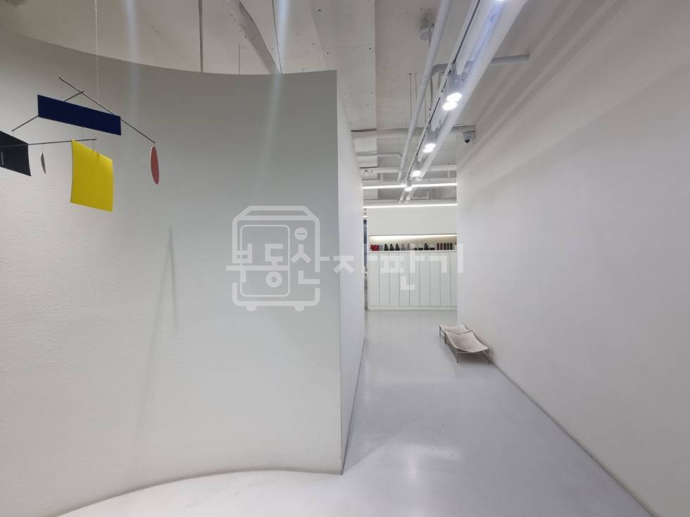서울 강남구 청담동 청담역 도보 1분, 2층 임대 월세 매물번호 35569 사진 3