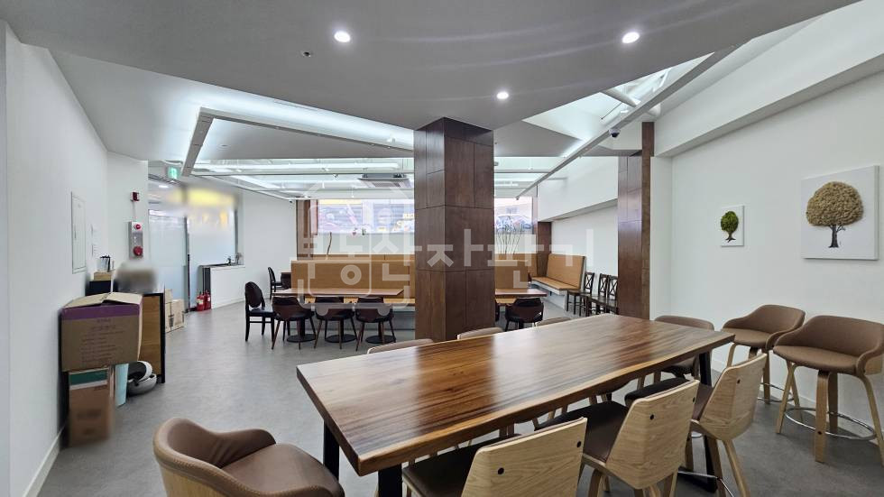 서울 강남구 역삼동 무권리, 한티역사거리, 도곡공원 인근, 이면도로, 코너건물, 지하1층 임대 월세 매물번호 35291 사진 4