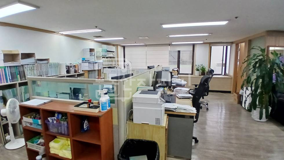서울 강남구 논현동 무권리, 신논현역 4분, 역세권, 5층 임대 월세 매물번호 35486 사진 5