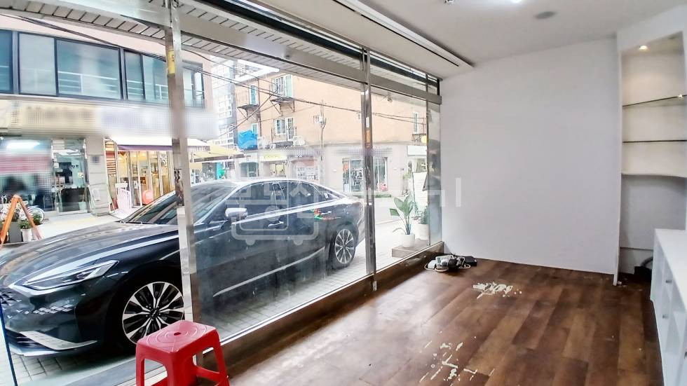 서울 강남구 논현동 무권리, 논현역 5분, 역세권, 1층 임대 월세 매물번호 31104 사진 5