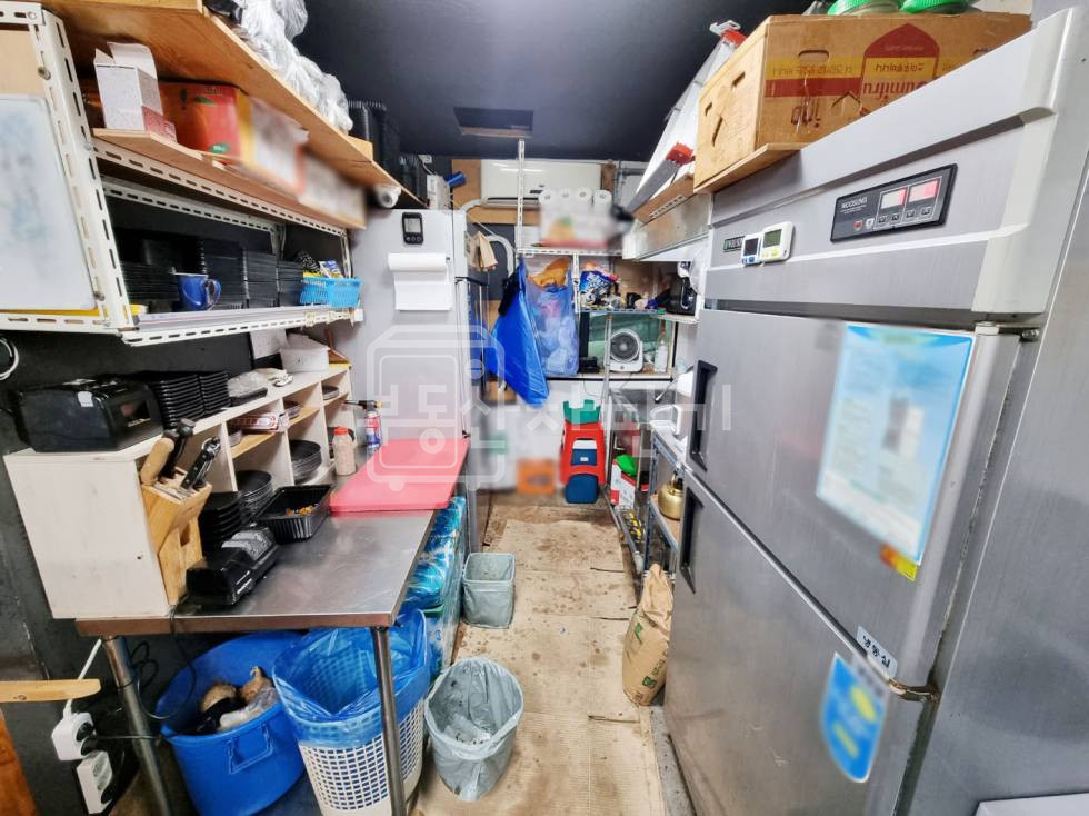 서울 강남구 논현동 신논현역 도보 3분, 초역세권, 1층 임대 월세 매물번호 33211 사진 7