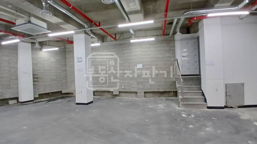 서울 서초구 방배동 무권리, 사당역 3분, 초역세권, 지하1층 임대 월세 매물번호 35576 사진 7