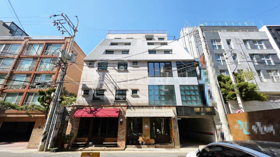 서울 강남구 논현동 무권리, 논현역, 학동역 더블역세권 도보 7분 거리 , 지하2층 임대 월세 매물번호 33999 사진 1
