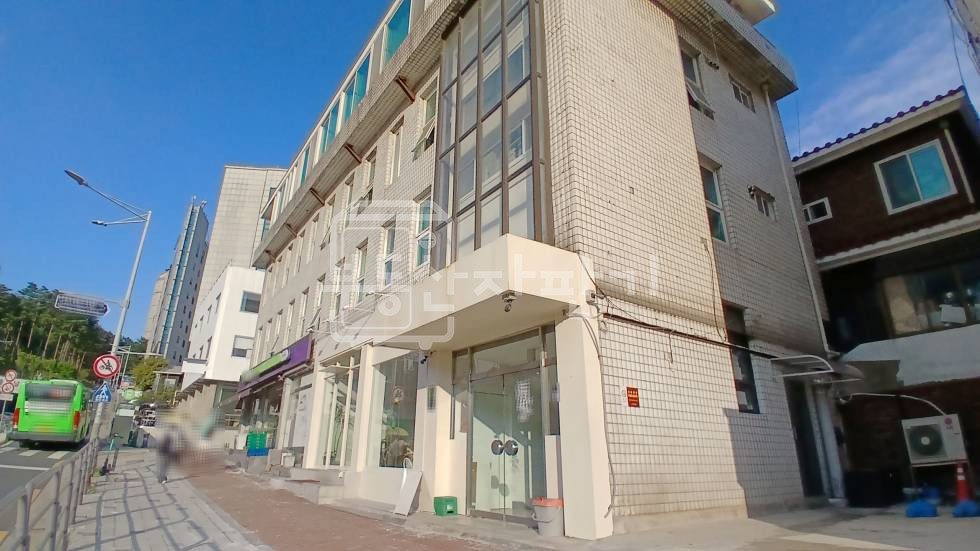 서울 서초구 방배동 무권리, 내방역 3분, 초역세권, 지하1층 임대 월세 매물번호 35560 사진 1