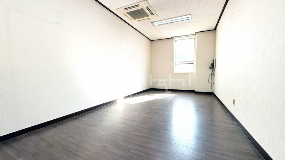 서울 강남구 역삼동 르네상스호텔사거리 대로변 사무실임대 월세 매물번호 20566 사진 5