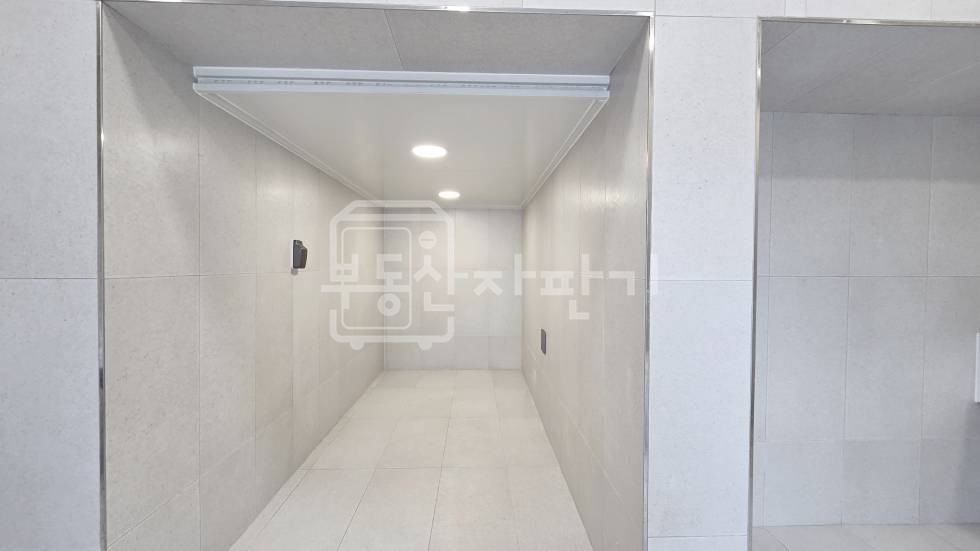 서울 강남구 신사동 무권리, 압구정역 도보 9분, 역세권, 도로변, 5층 임대 월세 매물번호 35619 사진 10