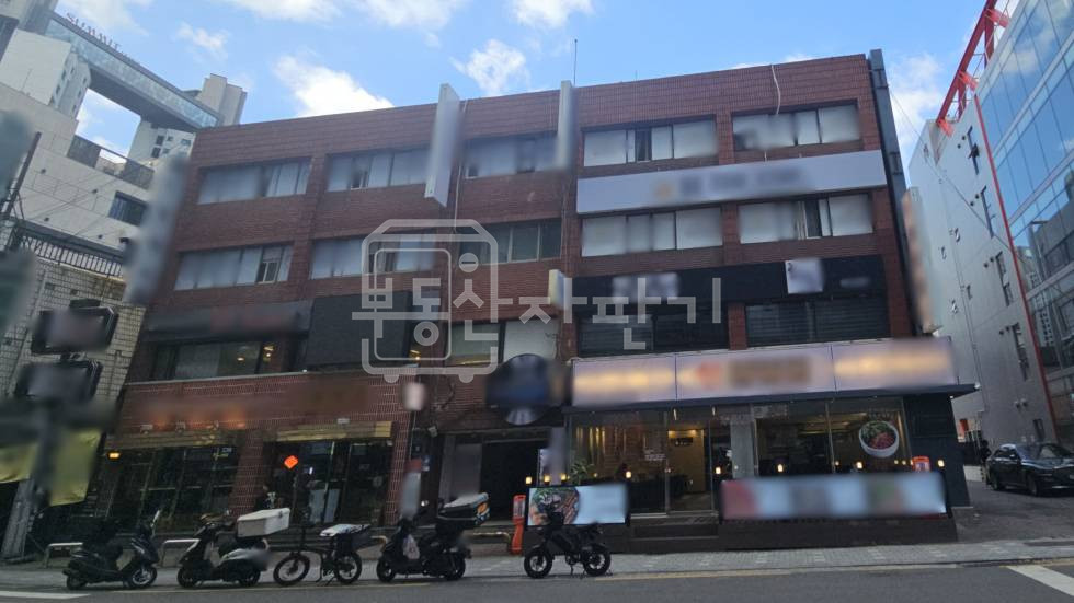 서울 서초구 서초동 무권리 신논현역 도보 2분 초역세권 지하 1층 임대 월세 매물번호 27206 사진 1