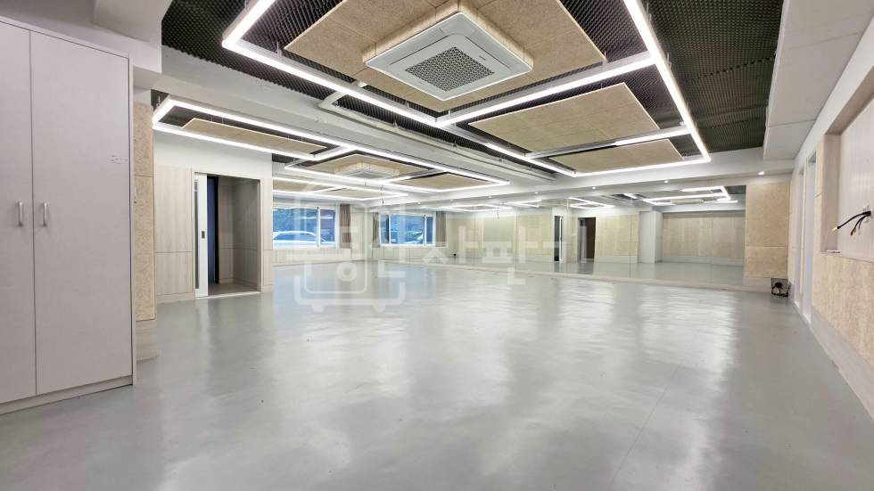 서울 강남구 논현동 무권리, 서울세관사거리 인근, 이면도로 1층 임대 월세 매물번호 35634 사진 2