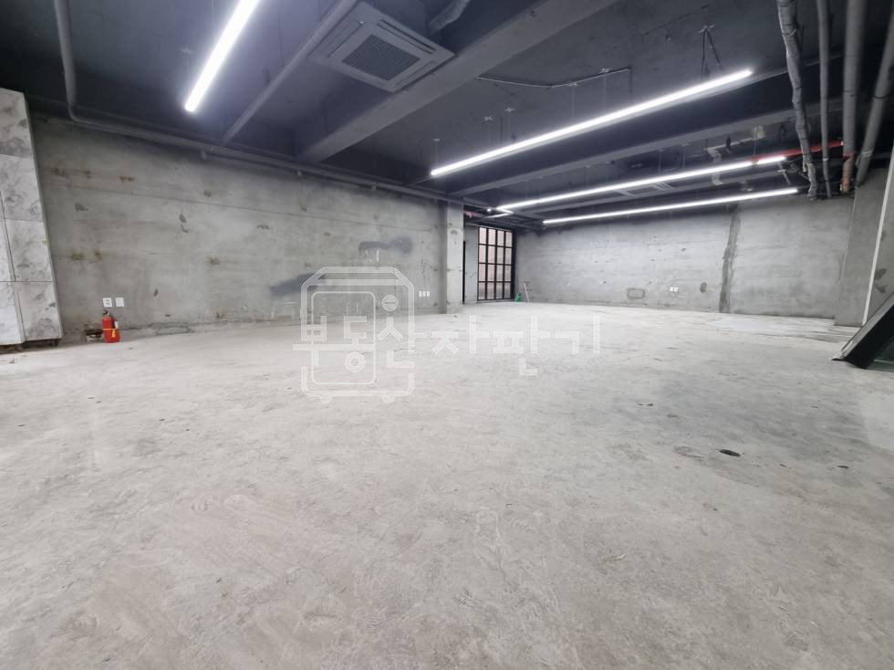 서울 강남구 청담동 무권리, 청담동 고급 와인바자리 1층 임대 월세 매물번호 32508 사진 8