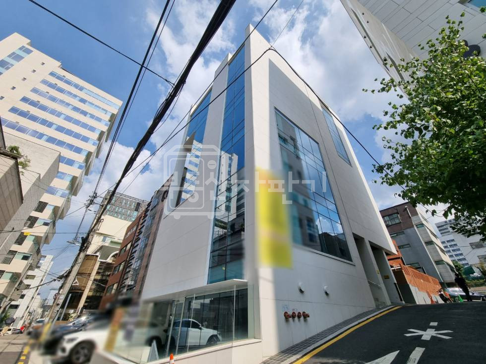 서울 강남구 논현동 무권리, 을지병원사거리 인근, 5층 임대 월세 매물번호 32755 사진 1