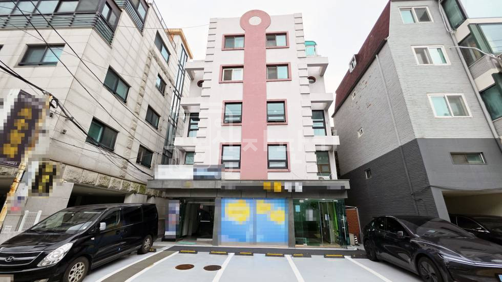 서울 강남구 논현동 무권리, 선정릉역 6분, 역세권, 3층 임대 월세 매물번호 35645 사진 1