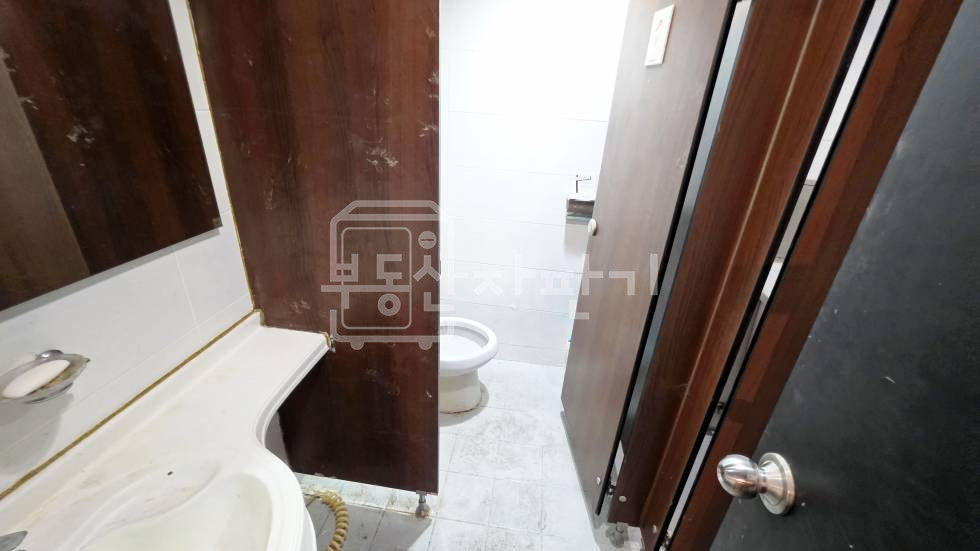 서울 강남구 도곡동 무권리, 양재역 8분, 역세권, 지하1층 임대 월세 매물번호 35648 사진 4