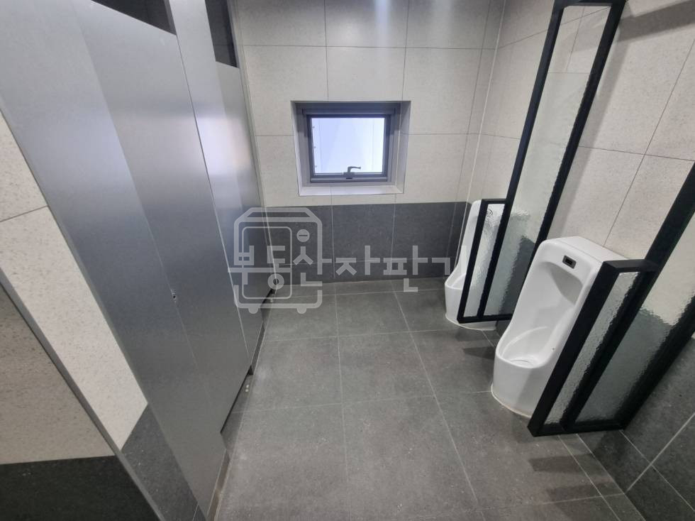 서울 강남구 논현동 도산대로 대로변 , 7층 임대 월세 매물번호 33998 사진 9