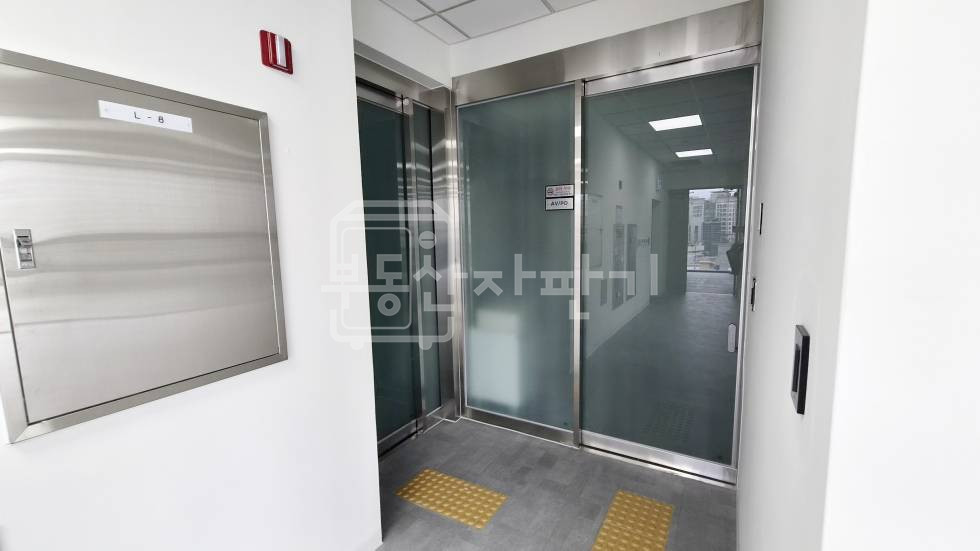서울 서초구 서초동 무권리, 2호선 교대역 1분, 초역세권, 8층 임대 월세 매물번호 35414 사진 5
