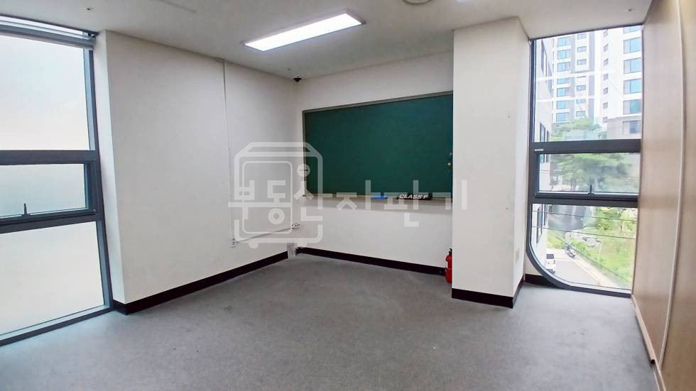 서울 강남구 대치동 무권리,은마아파트 인근, 2층 임대 월세 매물번호 35666 사진 1