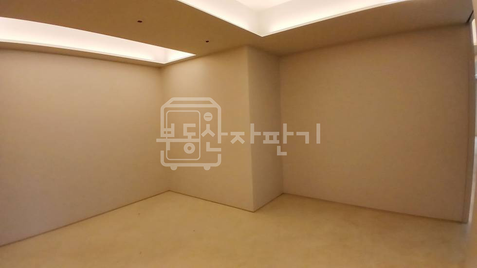 서울 강남구 논현동 강남을지병원 사거리, 3층 임대 월세 매물번호 35693 사진 4
