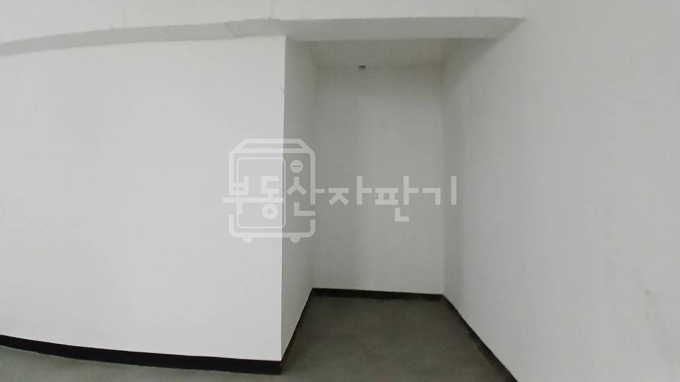 서울 서초구 방배동 무권리, 사당역 8분, 역세권, 지하1층 임대 월세 매물번호 29908 사진 3