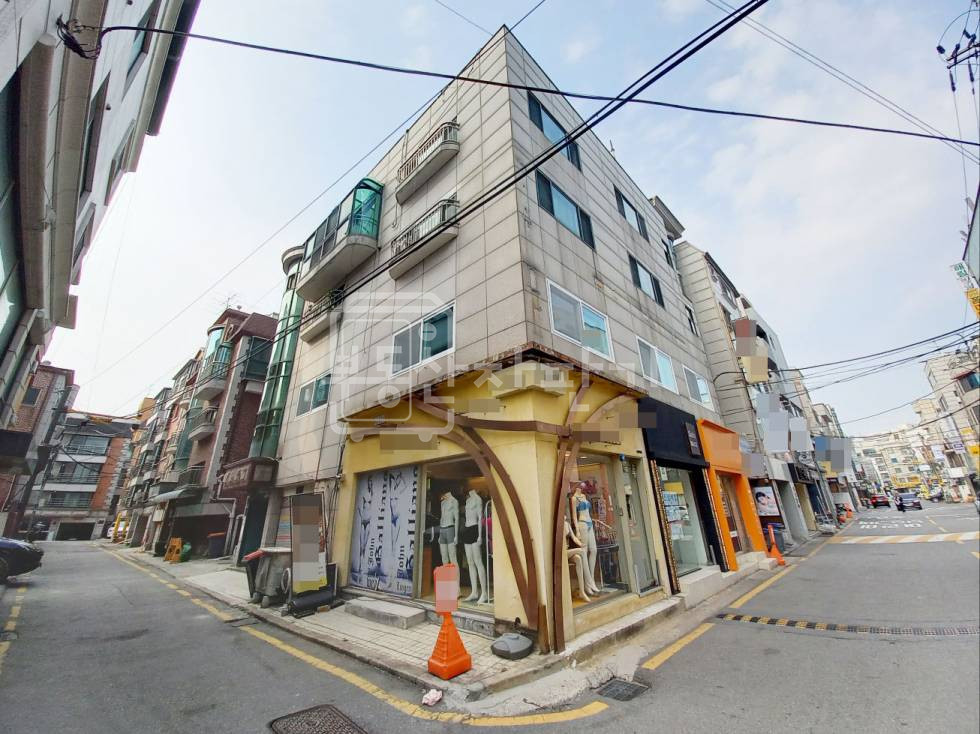 서울 강남구 논현동 무권리, 논현초 인근, 학동역7분 , 지하1층 임대 월세 매물번호 20694 사진 1