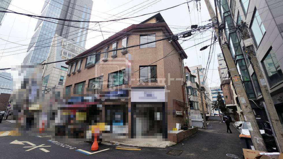 서울 강남구 논현동 무권리, 언주역 2분, 초역세권 지하1층 임대 월세 매물번호 33608 사진 5