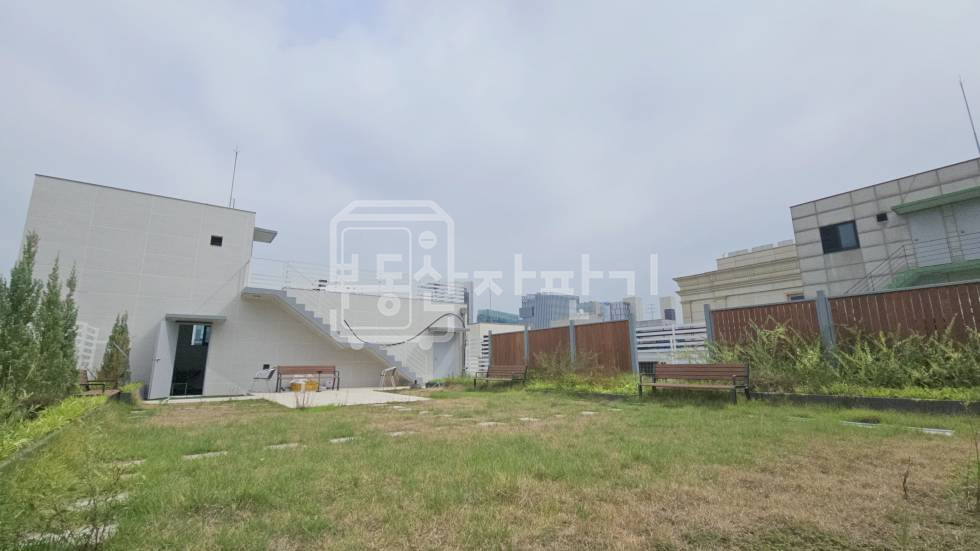 서울 강남구 논현동 무권리, 초역세권, 신사역 도보 3분, 이면도로, 코너 건물, 4층 임대 월세 매물번호 35716 사진 16