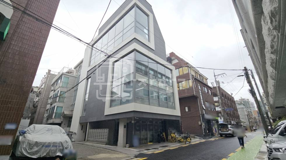 서울 서초구 방배동 신축 첫 입주, 무권리, 역세권, 사당역 도보 7분, 3층임대 월세 매물번호 35676 사진 1