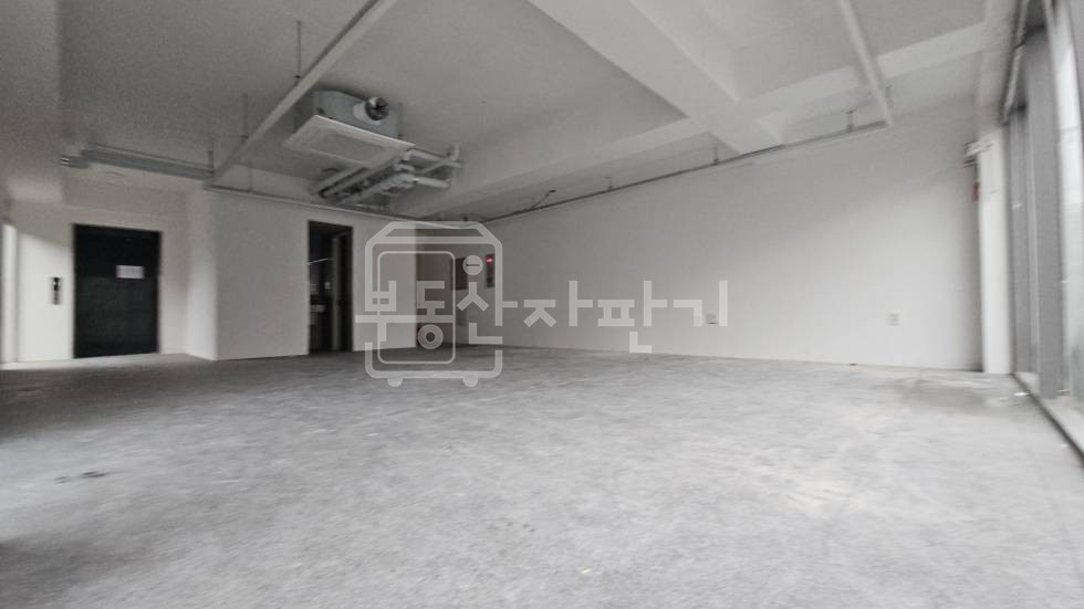 서울 서초구 방배동 신축 첫 입주, 무권리, 역세권, 사당역 도보 7분, 3층임대 월세 매물번호 35676 사진 2