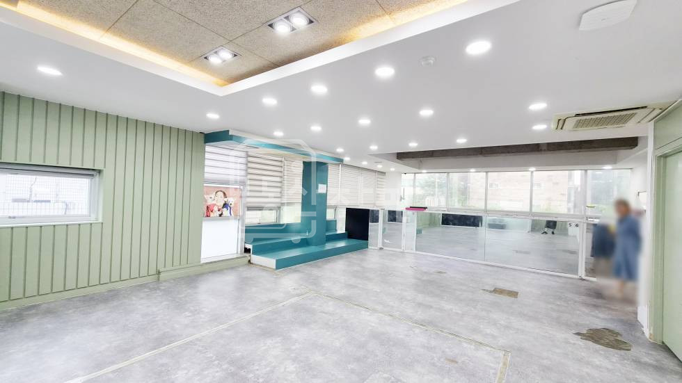 서울 강남구 개포동 무권리, 국악고교앞 사거리 인근, 대로변 , 코너건물 3층 월세 매물번호 30813 사진 3