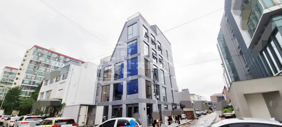 서울 강남구 신사동 압구정로데오역 도보 4분 역세권, 지하 1~2층 임대 월세 매물번호 35746 사진 1