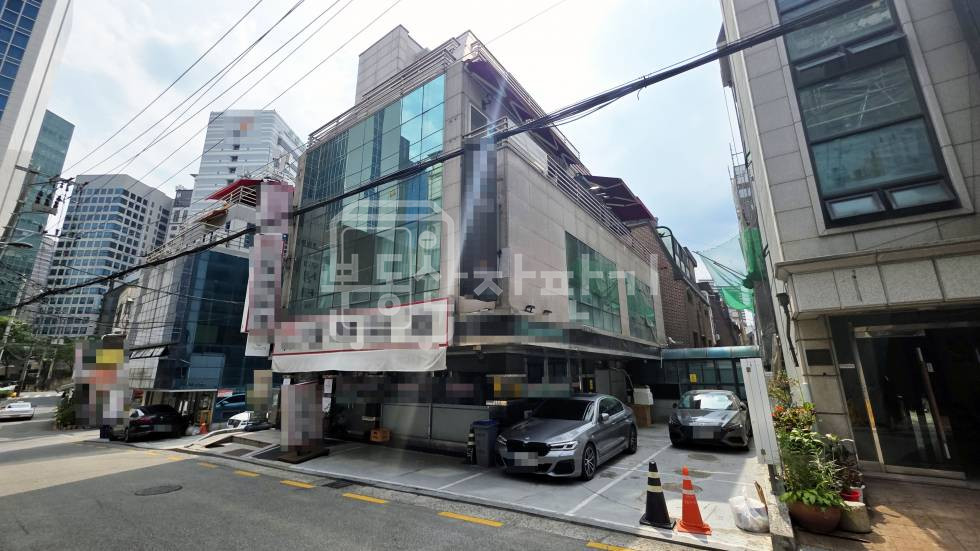 서울 강남구 역삼동 무권리, 선릉역 도보 7분, 역세권 지하1층 임대 월세 매물번호 33180 사진 1