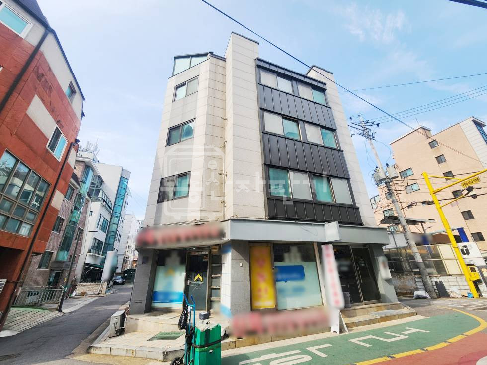 서울 강남구 역삼동 무권리, 역삼초교 교차로 인근, 코너건물, 지하 1층 임대 월세 매물번호 33702 사진 1