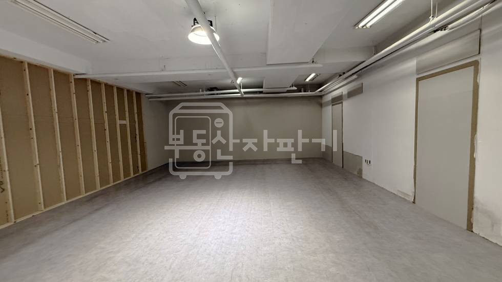 서울 서초구 방배동 무권리, 함지박사거리, 지하1층 임대 월세 매물번호 35559 사진 1