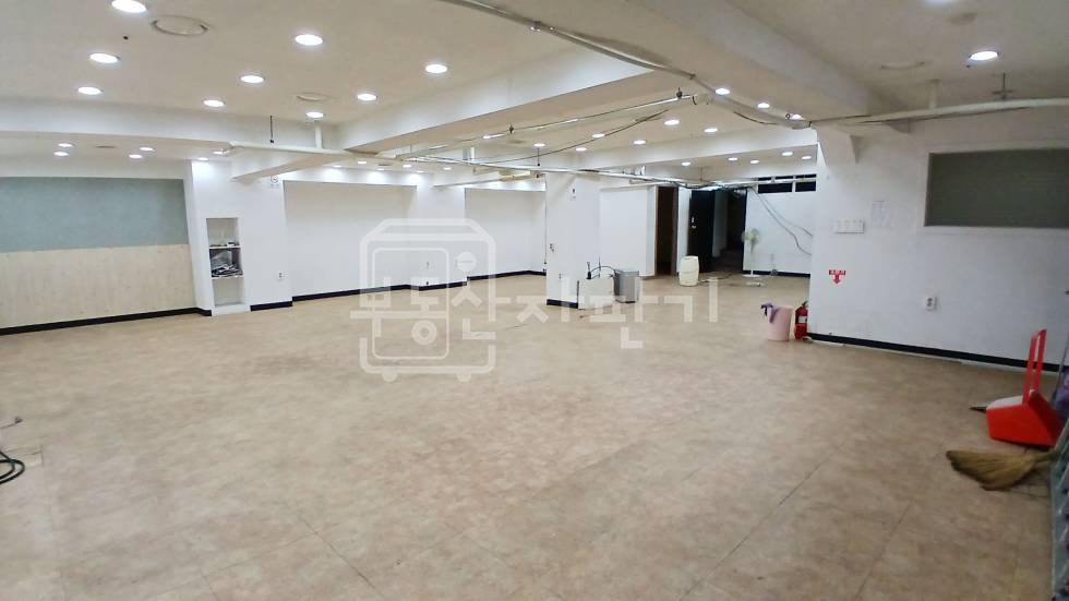 서울 광진구 군자동 무권리, 군자교사거리 인근 , 지하1층 임대 월세 매물번호 35785 사진 1