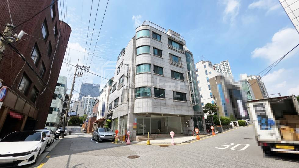 서울 강남구 역삼동 무권리, 개나리아파트 사거리 인근 1층 임대 월세 매물번호 35780 사진 1